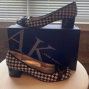 Anne Klein Black and White Houndstooth Heels